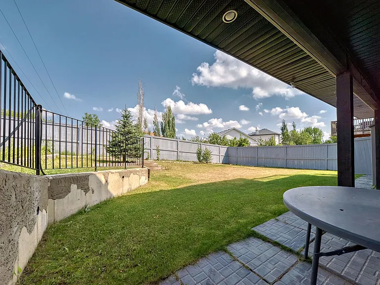 409 W Lakeview Dr — Photo 55