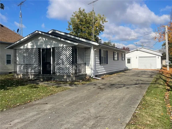 502 E Pleasant St, Greenup, IL 62428