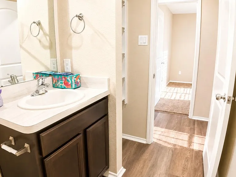 21422 Chester Cliff Ln — Photo 10