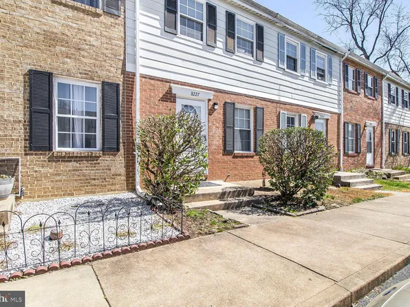 8227 Stewarton Ct, Severn, MD 21144