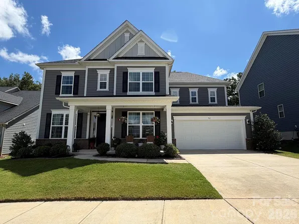961 Stebbins Dr, Fort Mill, SC 29715