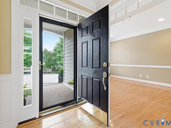 5th image of 742 Colony Forest Dr