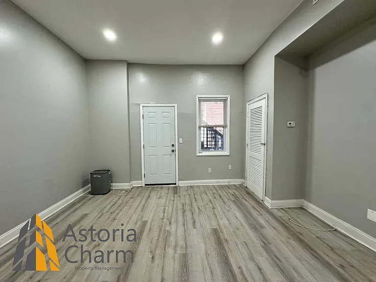 1918 N Charles St #2 — Photo 17