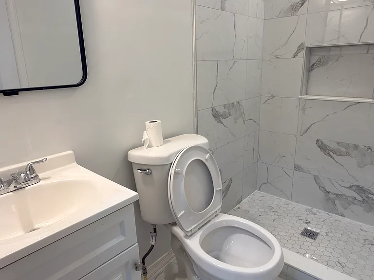 3715 New Hampshire Ave NW — Photo 6