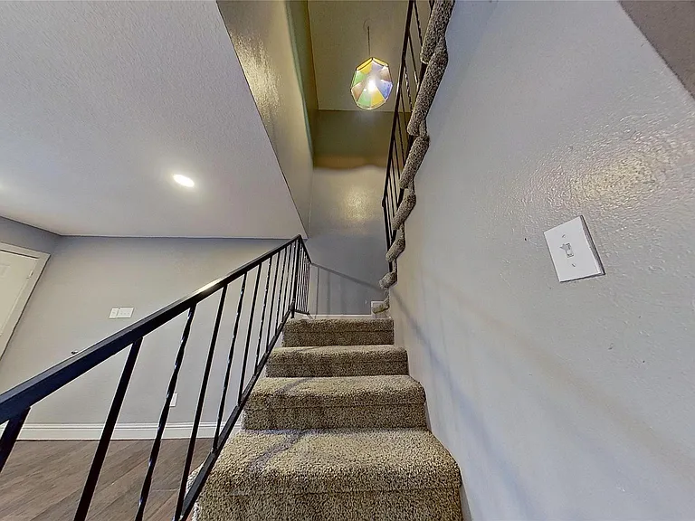 6321 Walraven Cir #6321 — Photo 10
