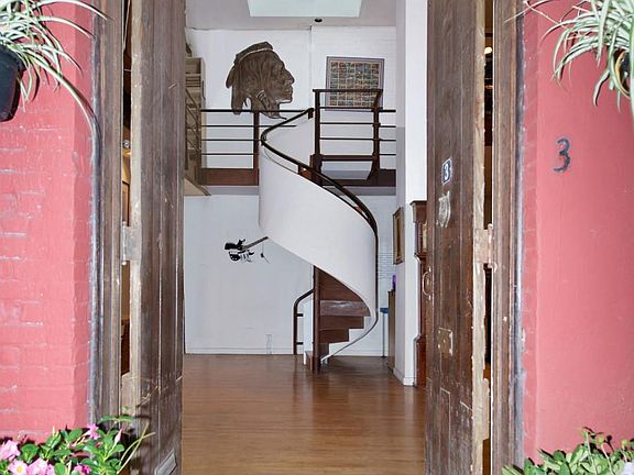 2nd image of 3 Great Jones St Rear 1