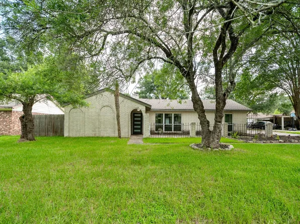 2511 River Rdg, Conroe, TX 77385