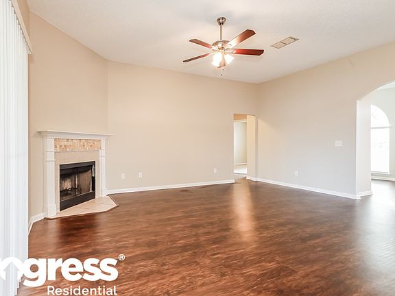 3rd image of 2751 Eagle Haven Dr