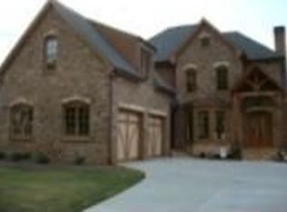 100 Waters Lake Ln, Woodstock, GA 30188