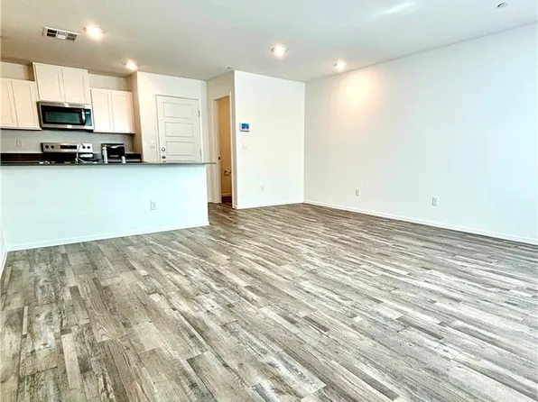 7373 Philip Cove St, North Las Vegas, NV 89084