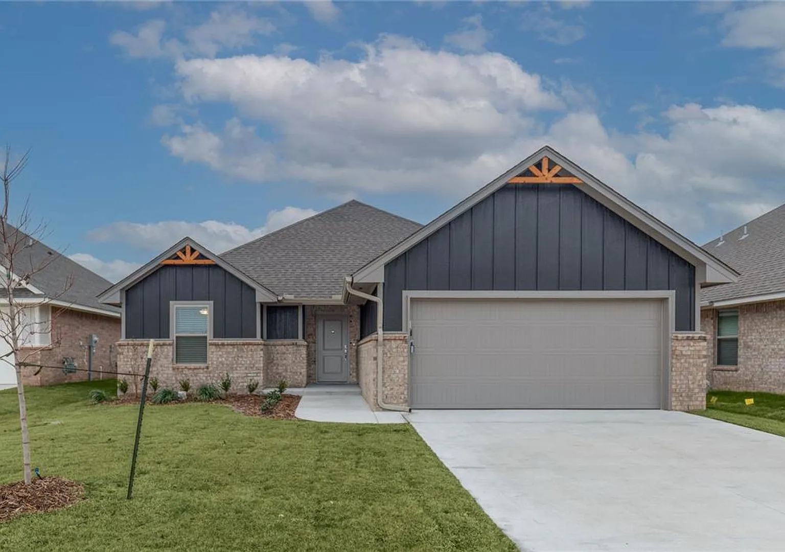 Beautiful 4 Bedroom 2 Bathroom Home in Cedar Lane Community with Storm Shelter (Neighborhood Pool... — Photo 1