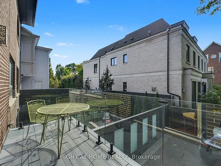 25 Clarendon Ave — Photo 20