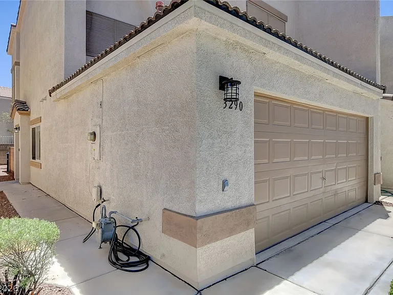3290 Dragon Fly St — Photo 4