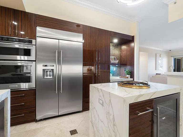 201 S Narcissus Ave #605 — Photo 9