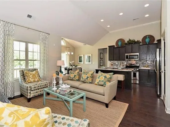 15415 Barossa Valley St, Charlotte, NC 28277
