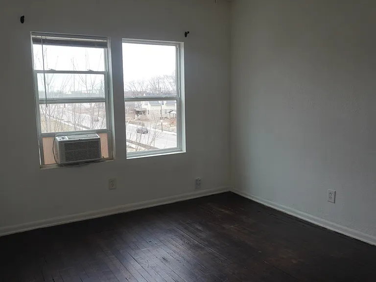 2704-2706 Benton Blvd #3N — Photo 19