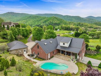 203 Bark Trl, Waynesville, NC, 28786