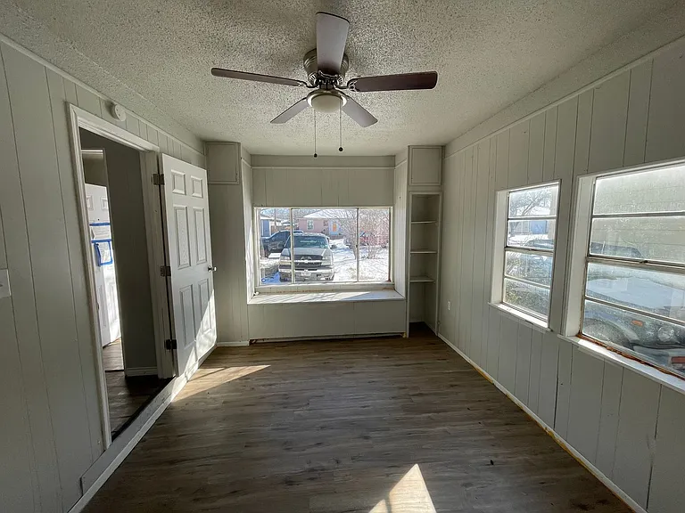 1442 Kirkwood St — Photo 14