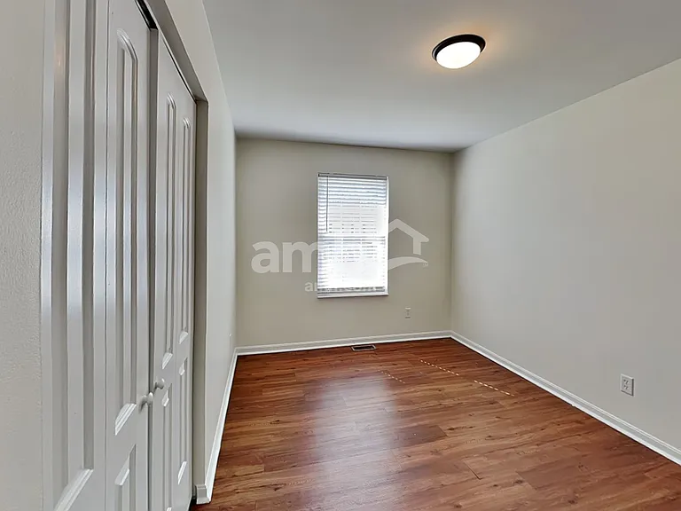2211 Siesta Dr — Photo 16