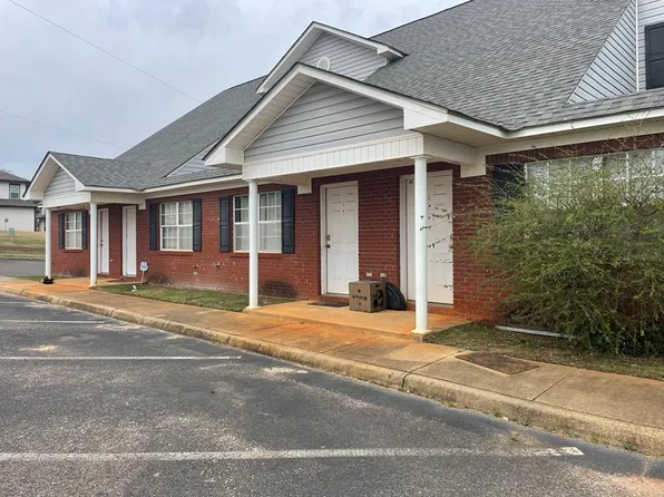 608 Elm St #A-3, Troy, AL 36081