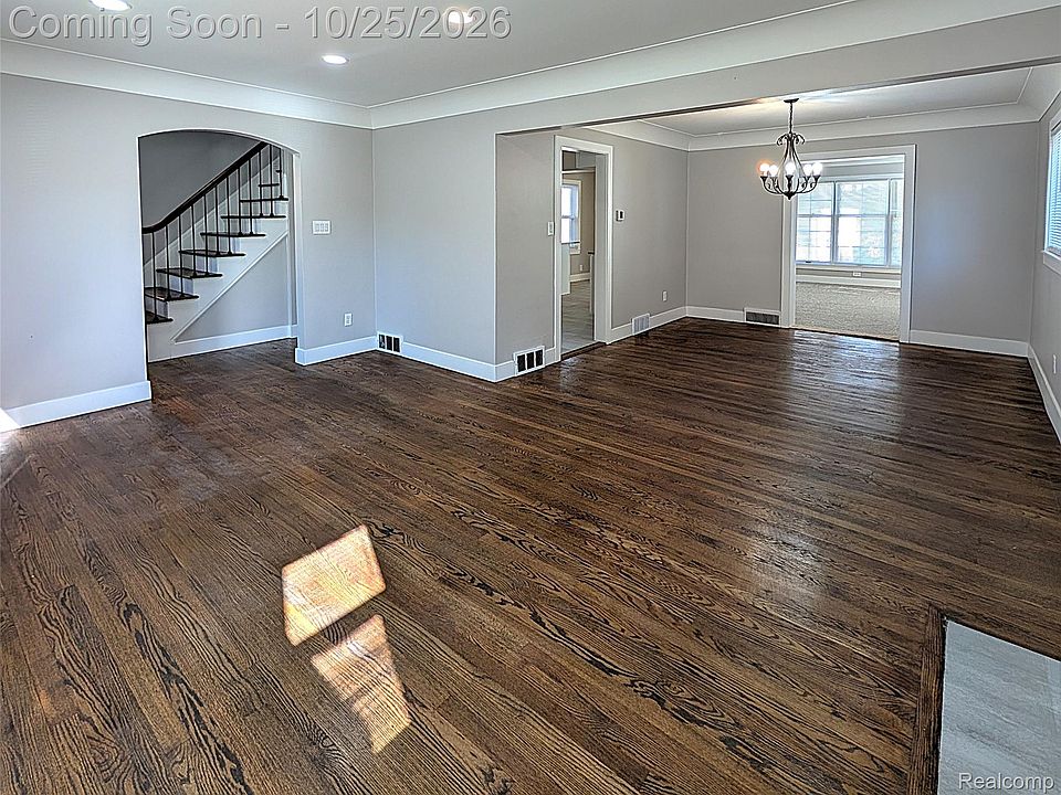18668 Littlefield St, photo 9
