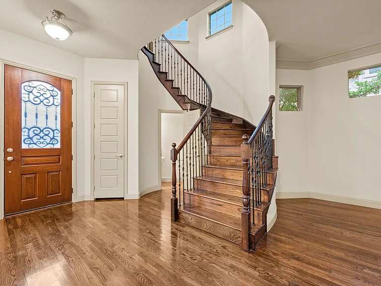 1208 Prescott St — Photo 13