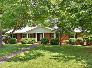 4101 Tangle Ln, Winston Salem, NC 27106