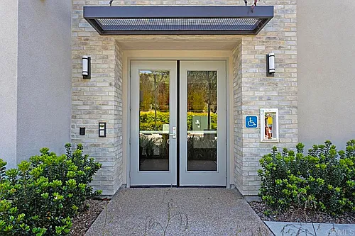 6034 Colt Pl #303 Photo 1
