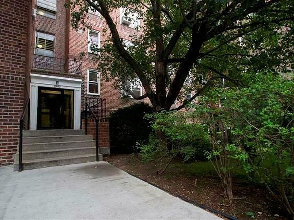 2nd image of 39-40 52nd St #3B