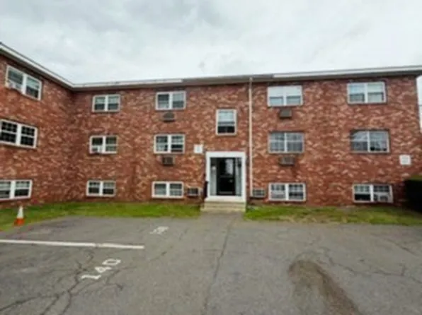 345 Hildreth St APT 21, Lowell, MA 01850