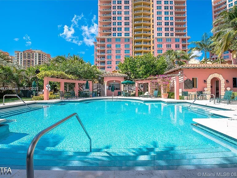 2100 N Ocean Blvd #9E — Photo 9