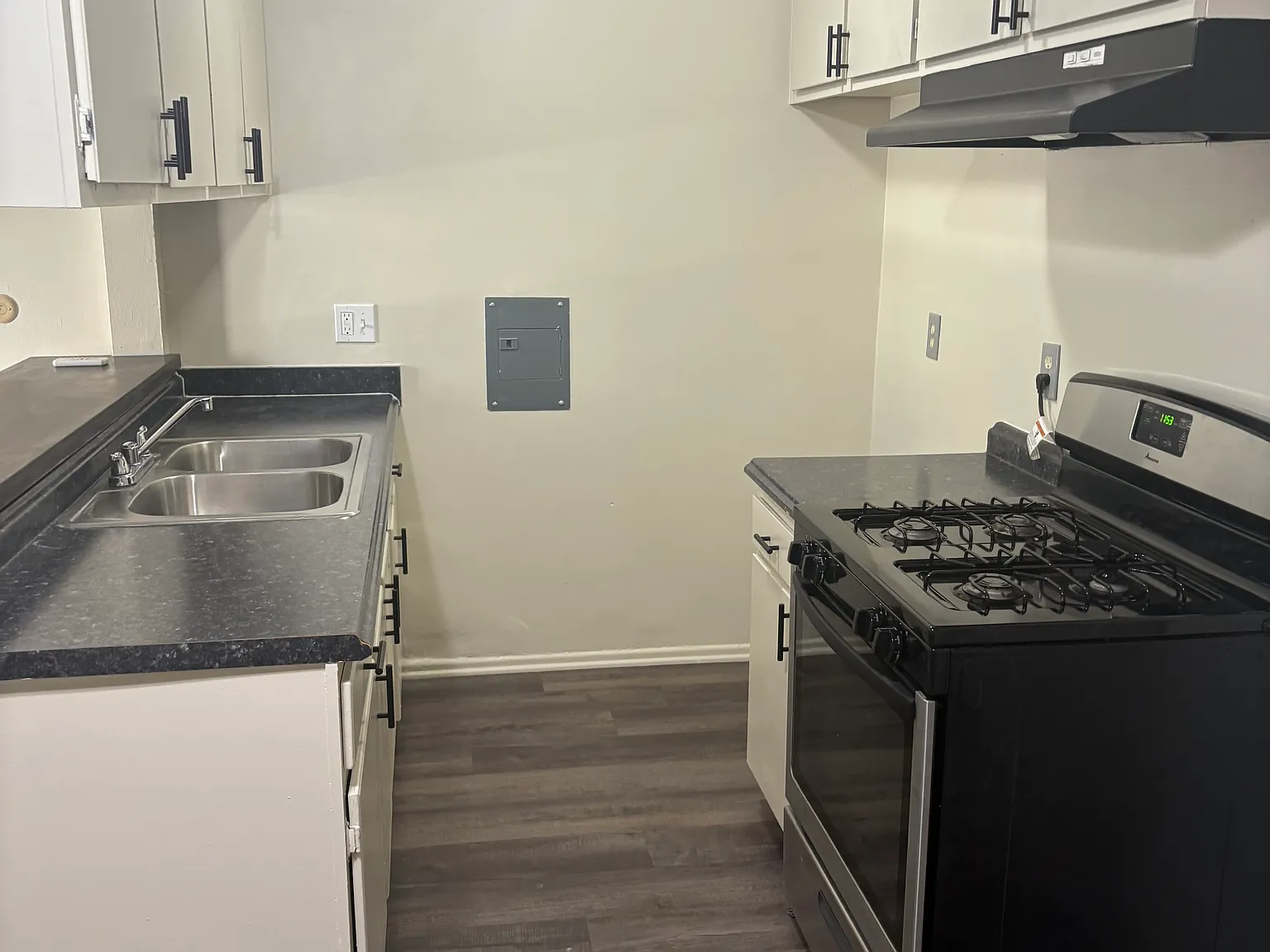 Penfield Apartments — Photo 4