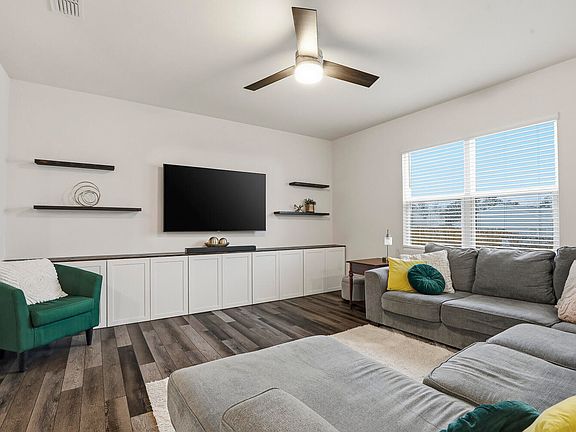 3rd image of 3505 Polygon Pl