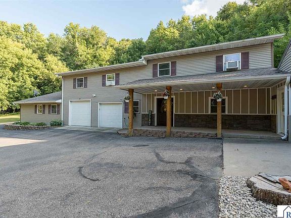 4th image of 1139 Birch Ave