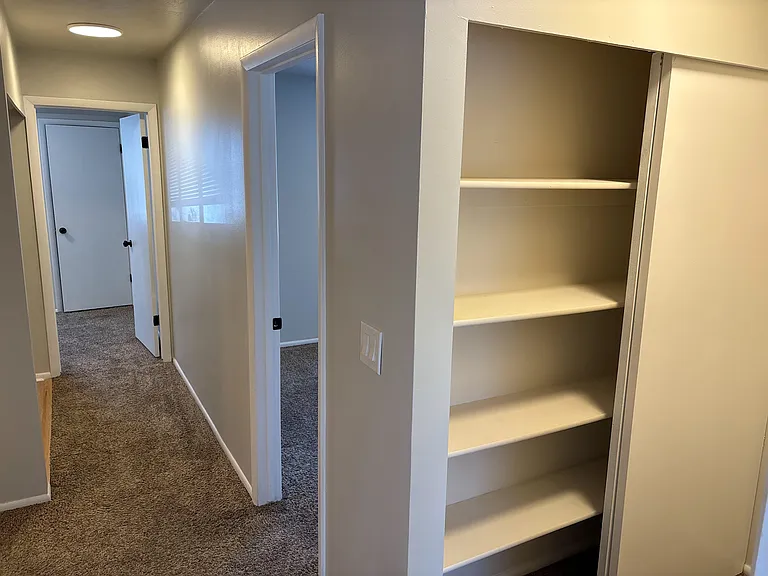 4239 W Bampton Ln — Photo 13