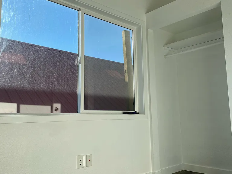 115-133 SE 6th St #101 — Photo 10
