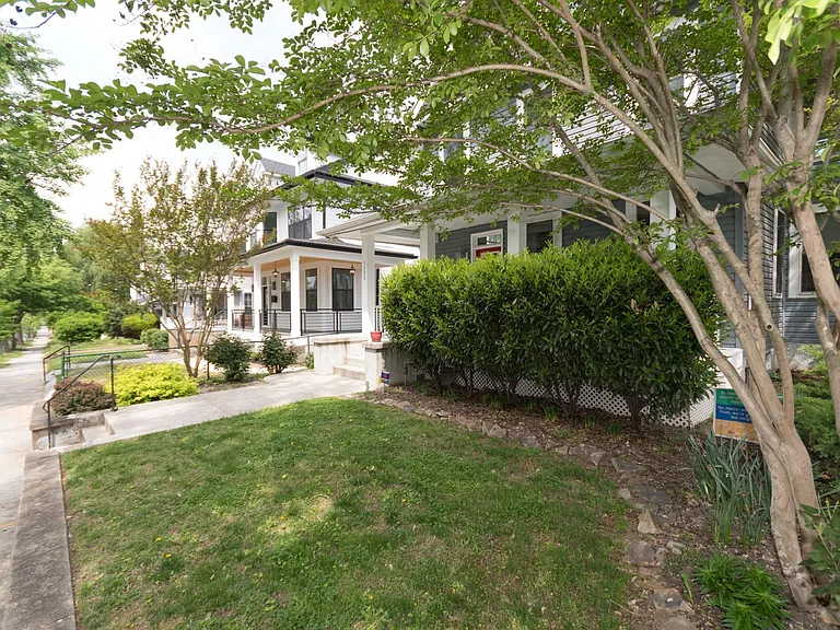 1205 Delafield Pl NW — Photo 4