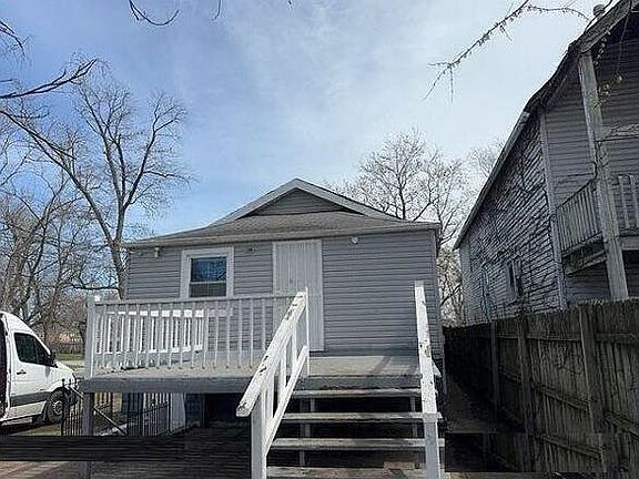 2nd image of 10236 S Eggleston Ave