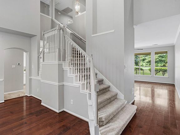 5th image of 3427 Powell Way