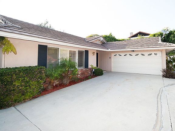 2nd image of 2125 El Arbolita Dr