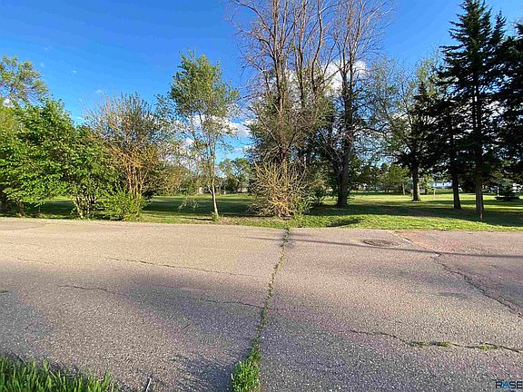 3rd image of 3 & 4 W 12th Ave
