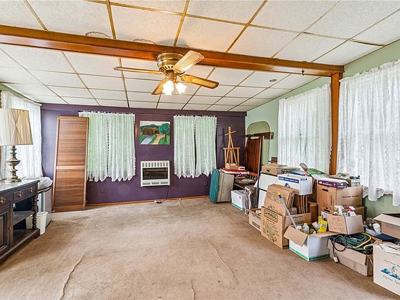 17th image of 106 Shady Ln