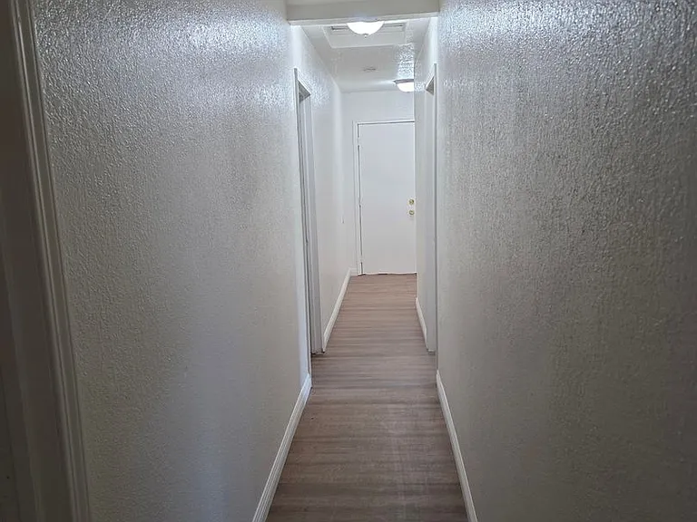 9217 Beech Ave #C — Photo 11