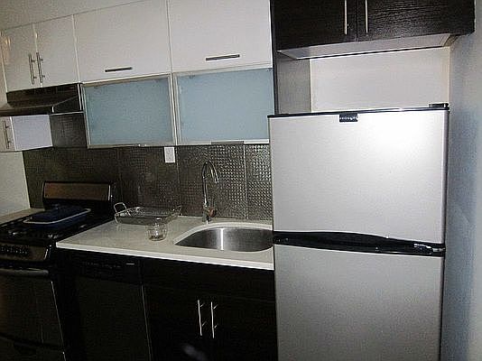5th image of 186 Stockholm St #Garden1r