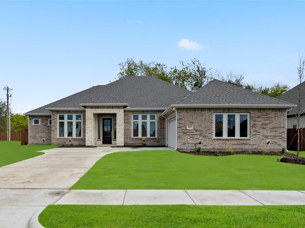 943 Richard Pittmon Dr, Desoto, TX 75115