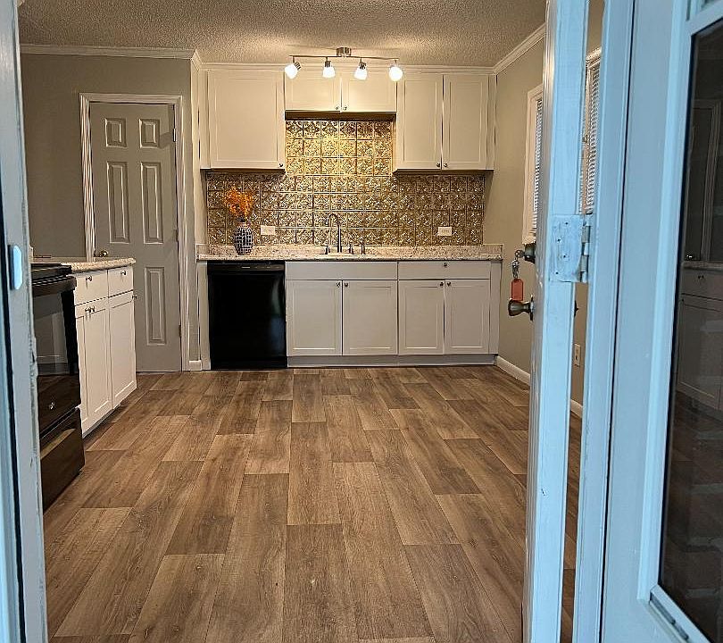 1st image of 2412 National Ave