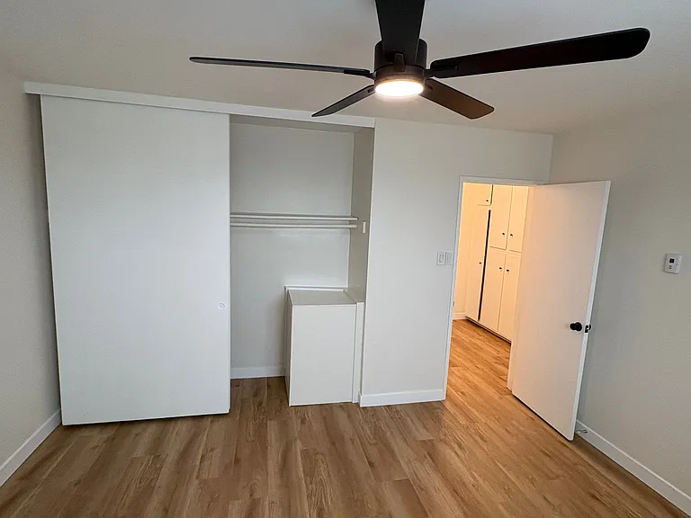 218 Loma Ave #3 — Photo 8