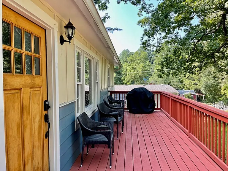 200 S Oconeechee Ave — Photo 4