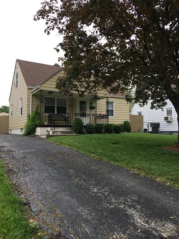 1788 Audrey Rd photo 1