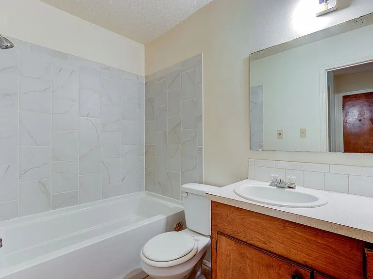 The View Apartment — Photo 16
